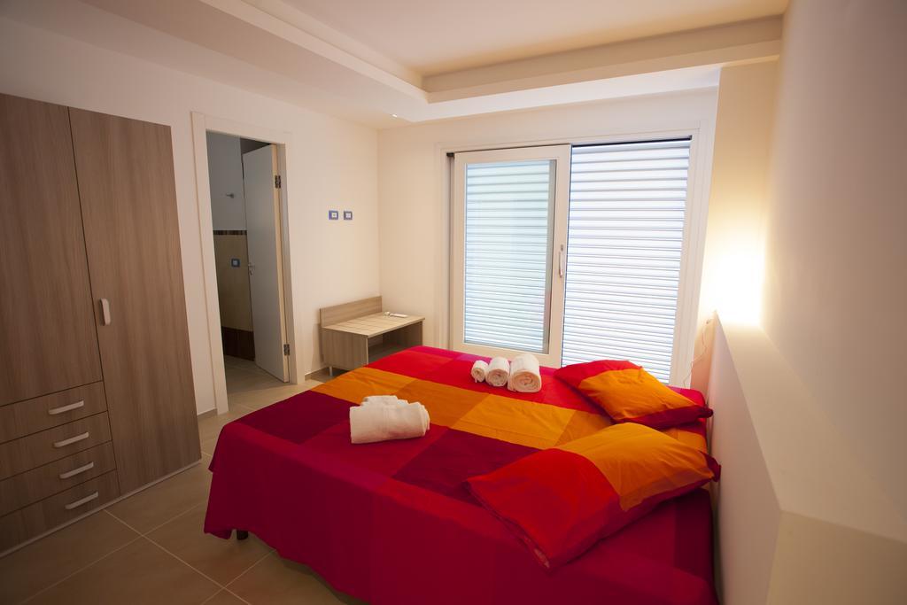 Delposto Marina Di Ragusa Prl Room photo